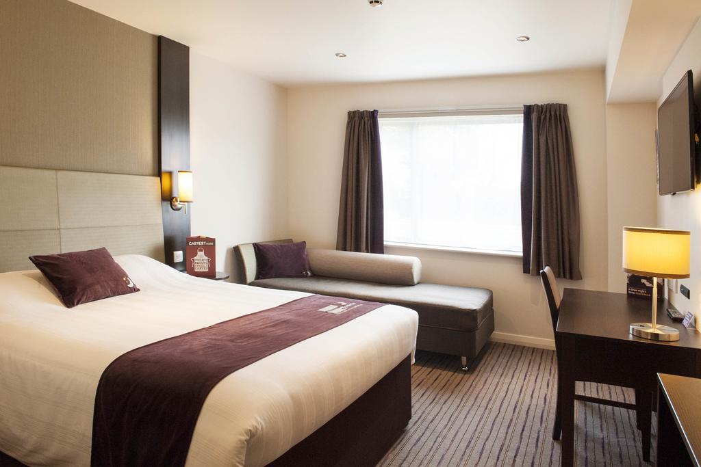 Premier Inn Birmingham City Centre Bridge Street Bagian luar foto