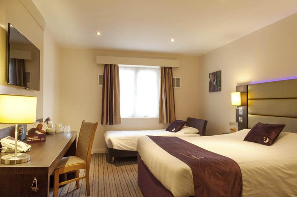 Premier Inn Birmingham City Centre Bridge Street Bagian luar foto