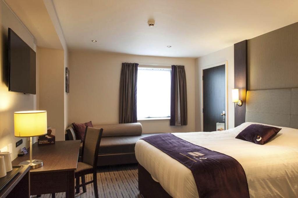 Premier Inn Birmingham City Centre Bridge Street Bagian luar foto