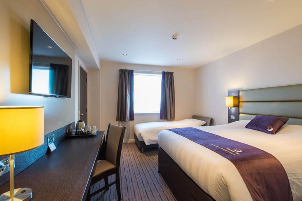 Premier Inn Birmingham City Centre Bridge Street Bagian luar foto